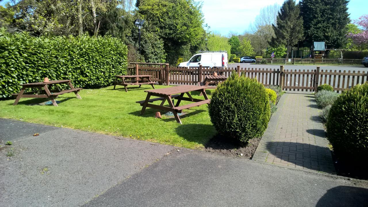 Hotel Baker Arms Hertford Esterno foto