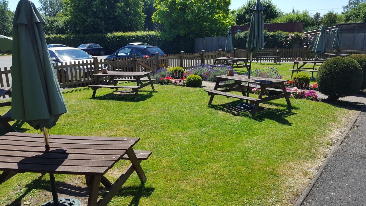 Hotel Baker Arms Hertford Esterno foto