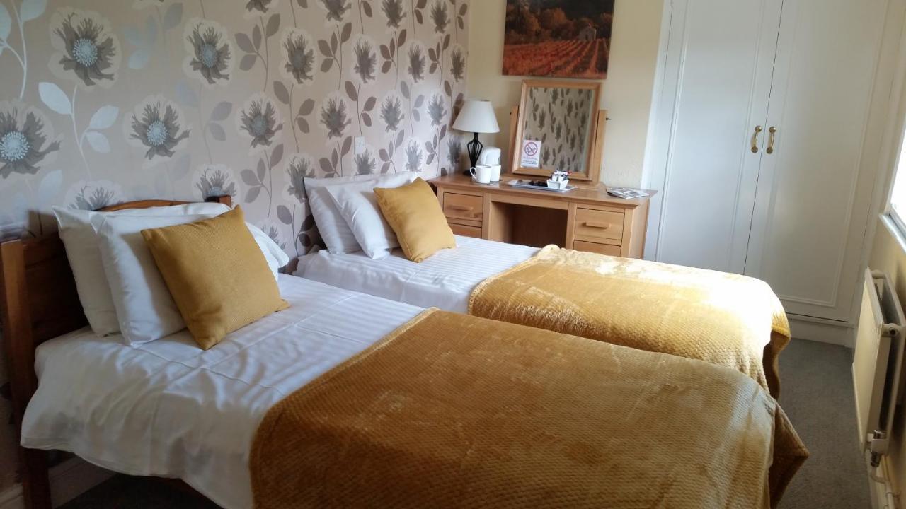 Hotel Baker Arms Hertford Esterno foto